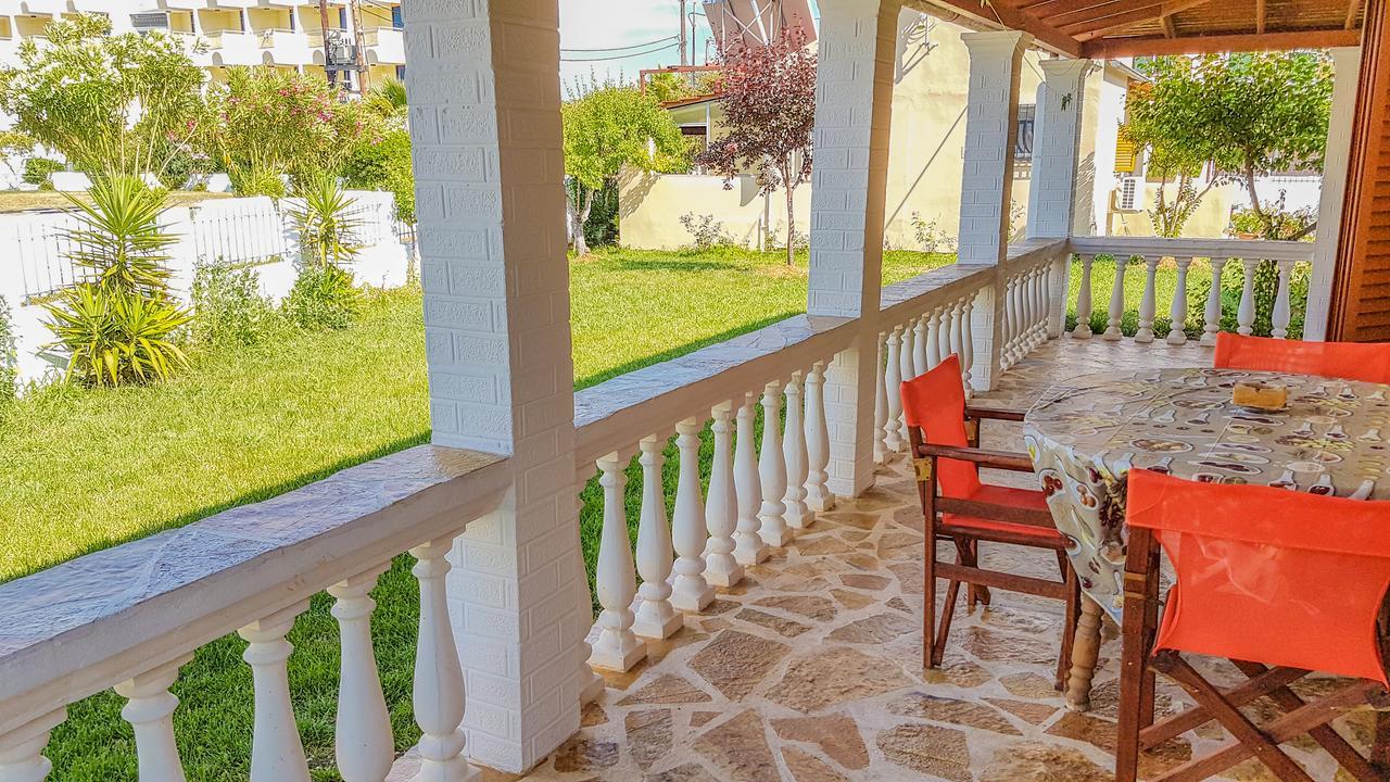 Villa Panorea Moraitika Bagian luar foto
